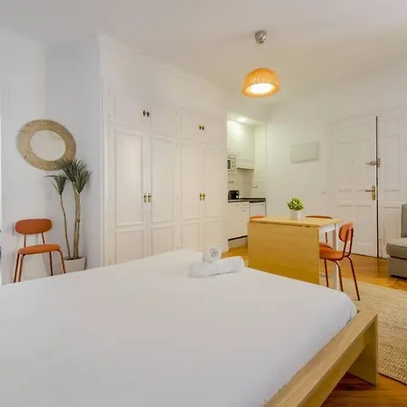 Petite E Chic Loft Para 3 En El Corazon De Madryt Zewnętrze zdjęcie