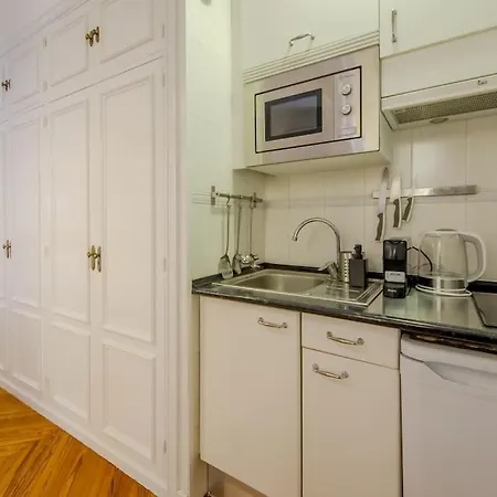 Petite E Chic Loft Para 3 En El Corazon De Madryt Zewnętrze zdjęcie