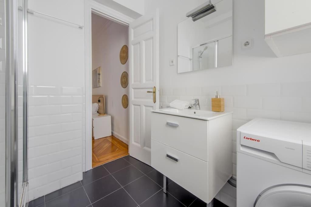 Apartment Petite E Chic Loft 3 En El Corazon De Madrid